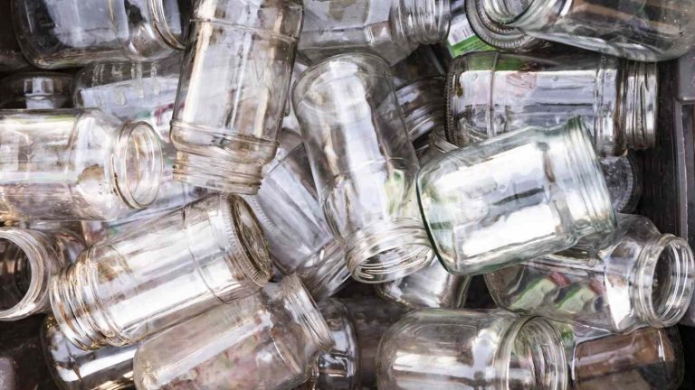 15 Household Items You Can Repurpose Instead of Throwing Away 15 Household Items You Can Repurpose Instead of Throwing Away