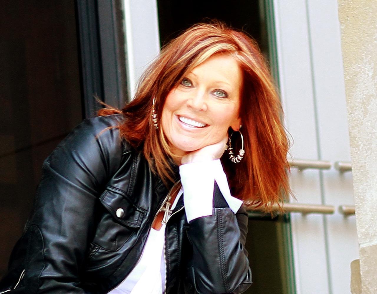 Silhouettes, military, training, obstacles, course, sunset, soldiers ...